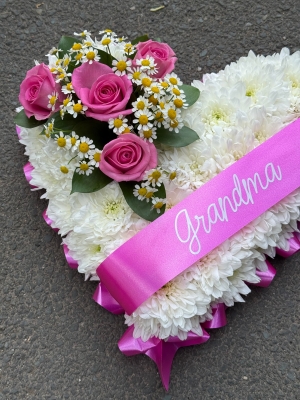 Based Heart tribute with name sash
