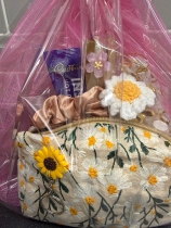 Mini make up bag hamper