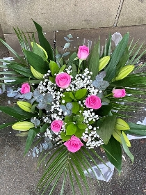 Pink roses and lilies 
